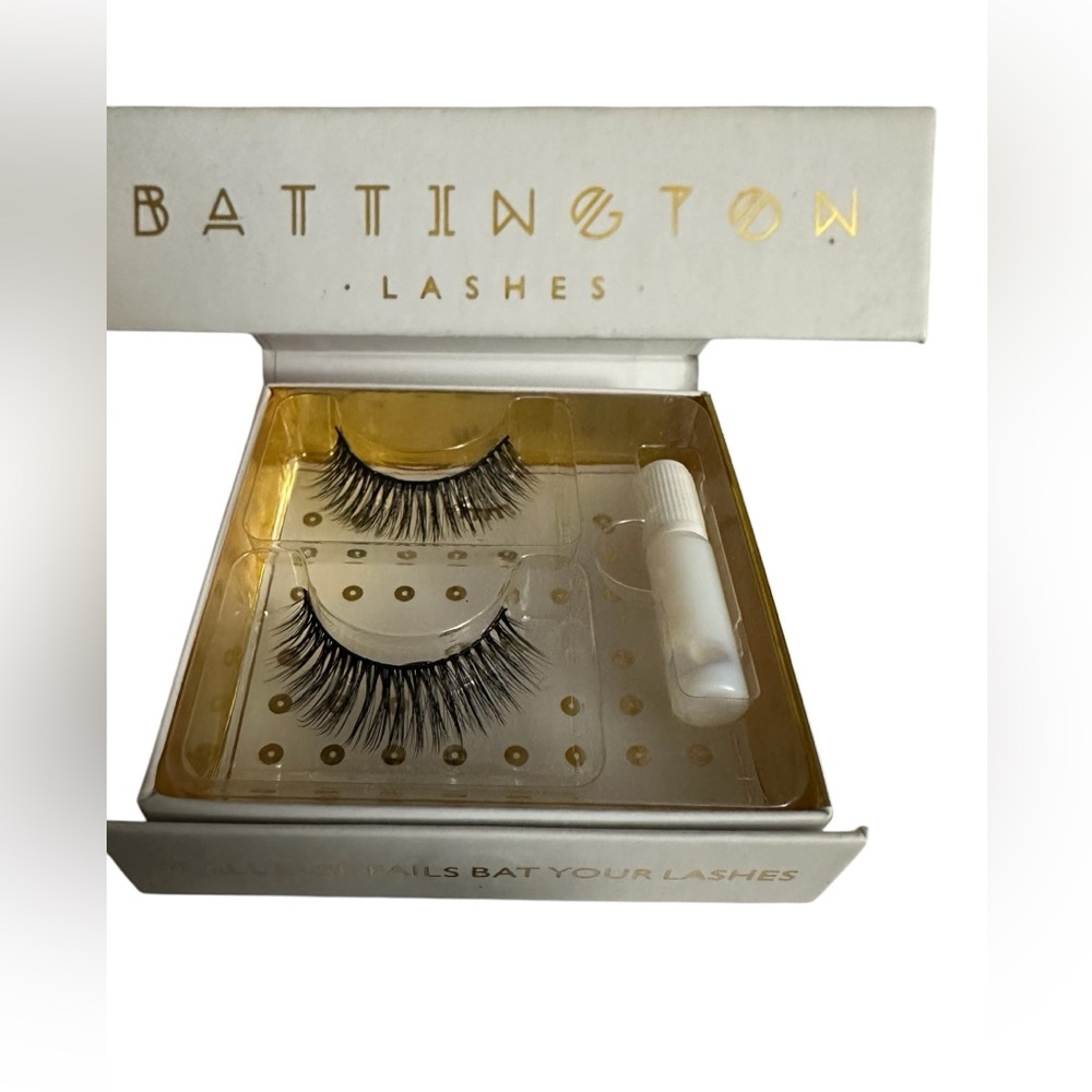 Battington Beauty Monroe Lash with Mini Lash Glue Boxed Set 3D Silk NIB